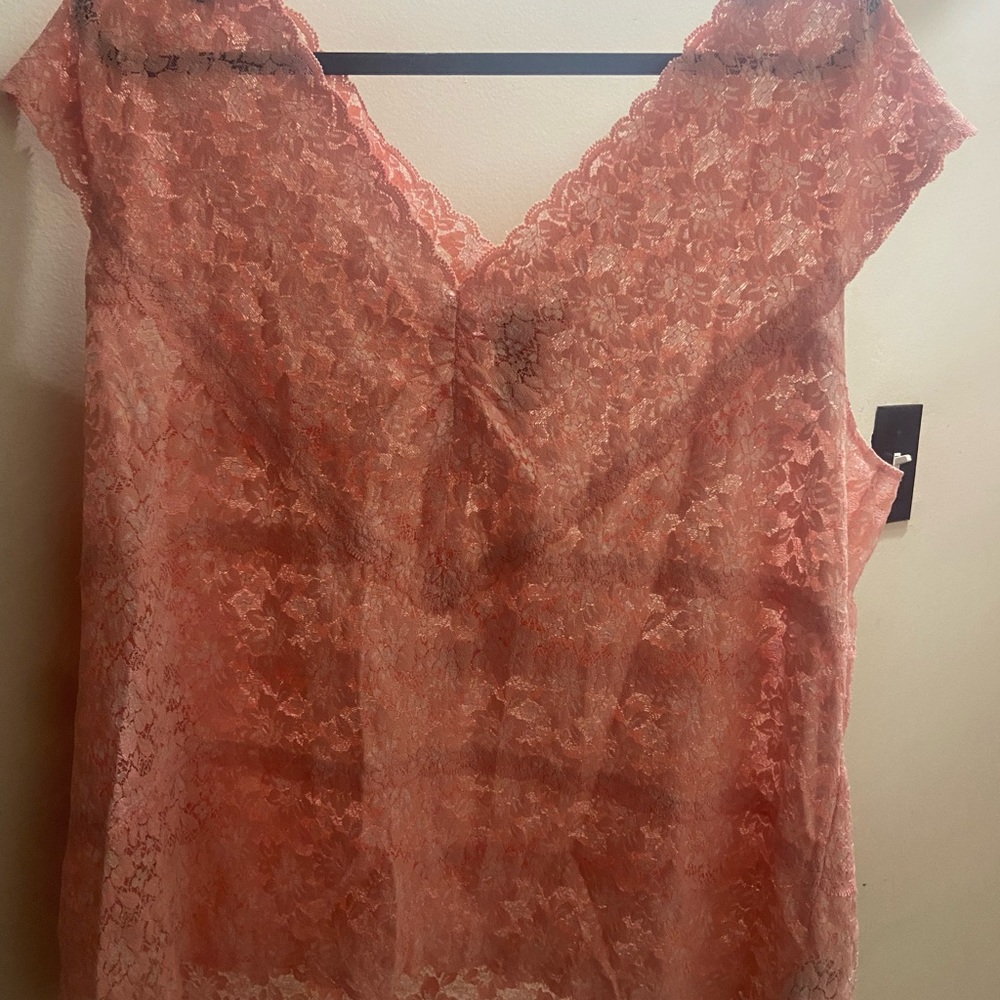 Lace Sleeveless Coral Top